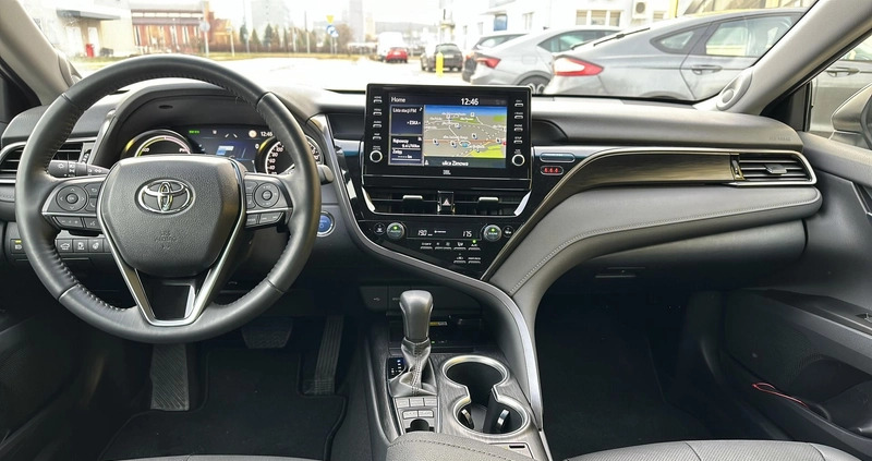 Toyota Camry cena 191900 przebieg: 11805, rok produkcji 2022 z Wilamowice małe 497